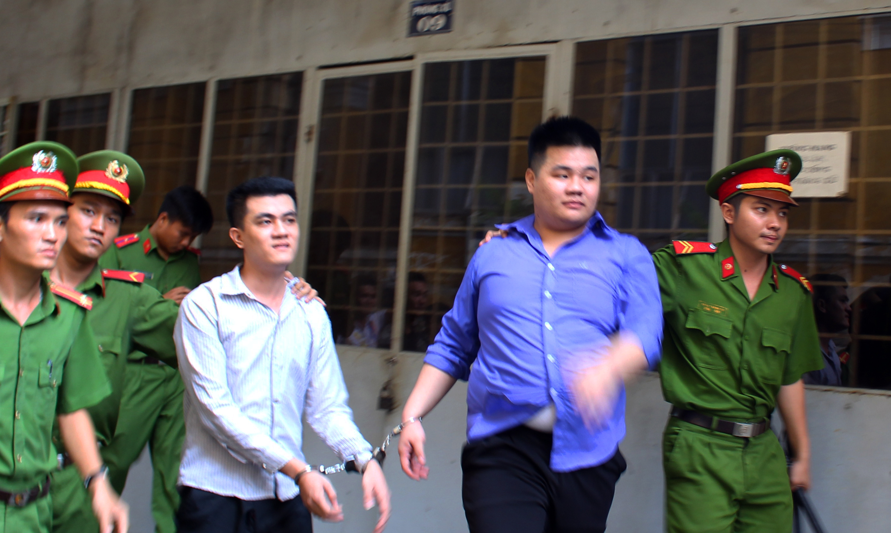Kế hoạch kiếm tiền của 2 kẻ mới ra tù - Ảnh 1.