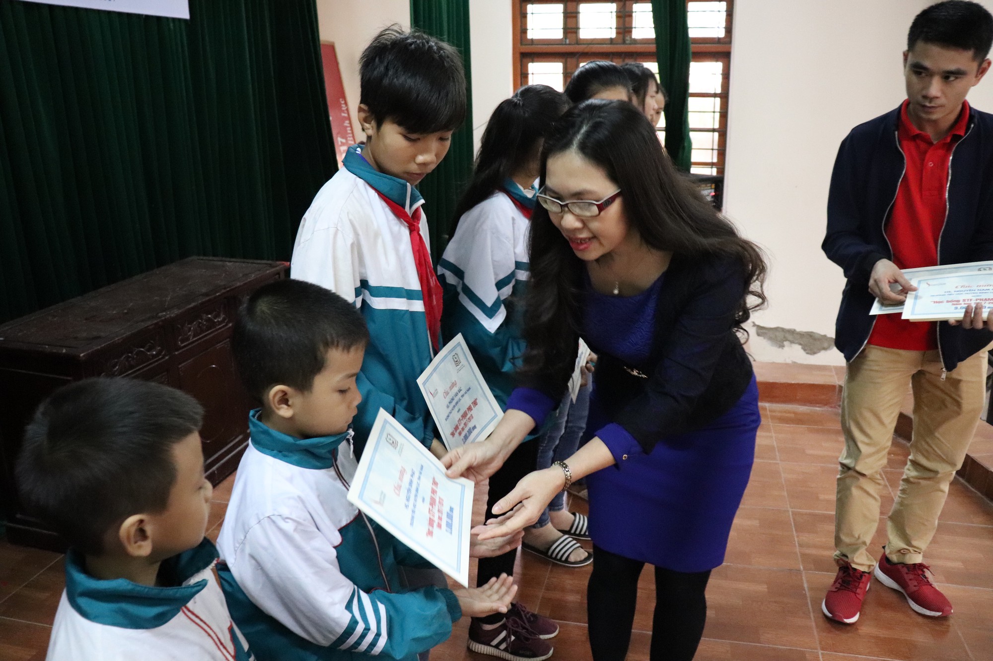 Masan Nutri-Science trao tặng 120 suất học bổng cho học sinh Hậu Giang v&agrave; H&agrave; Nam - Ảnh 2.