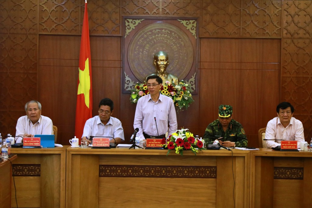 Nam Trung bộ n&iacute;n thở trước b&atilde;o, lũ lịch sử - Ảnh 5.