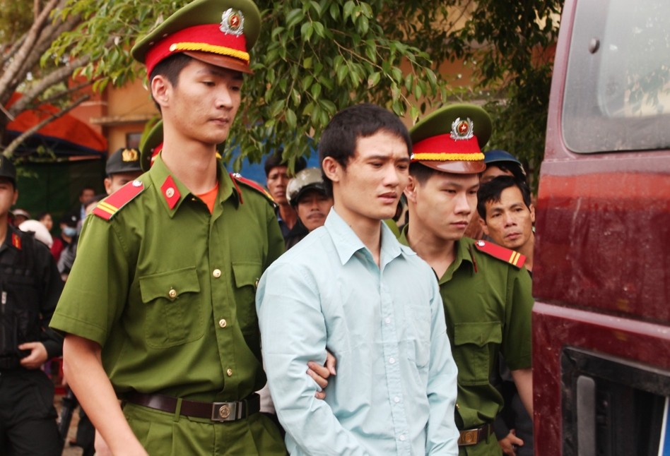 Chồng trẻ đoạt mạng vợ bằng 16 nhát dao