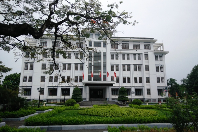 Huyện ủy Nho Quan - Ninh Bình nơi được doanh nghiệp tặng xe đi lại vì thấy khó khăn