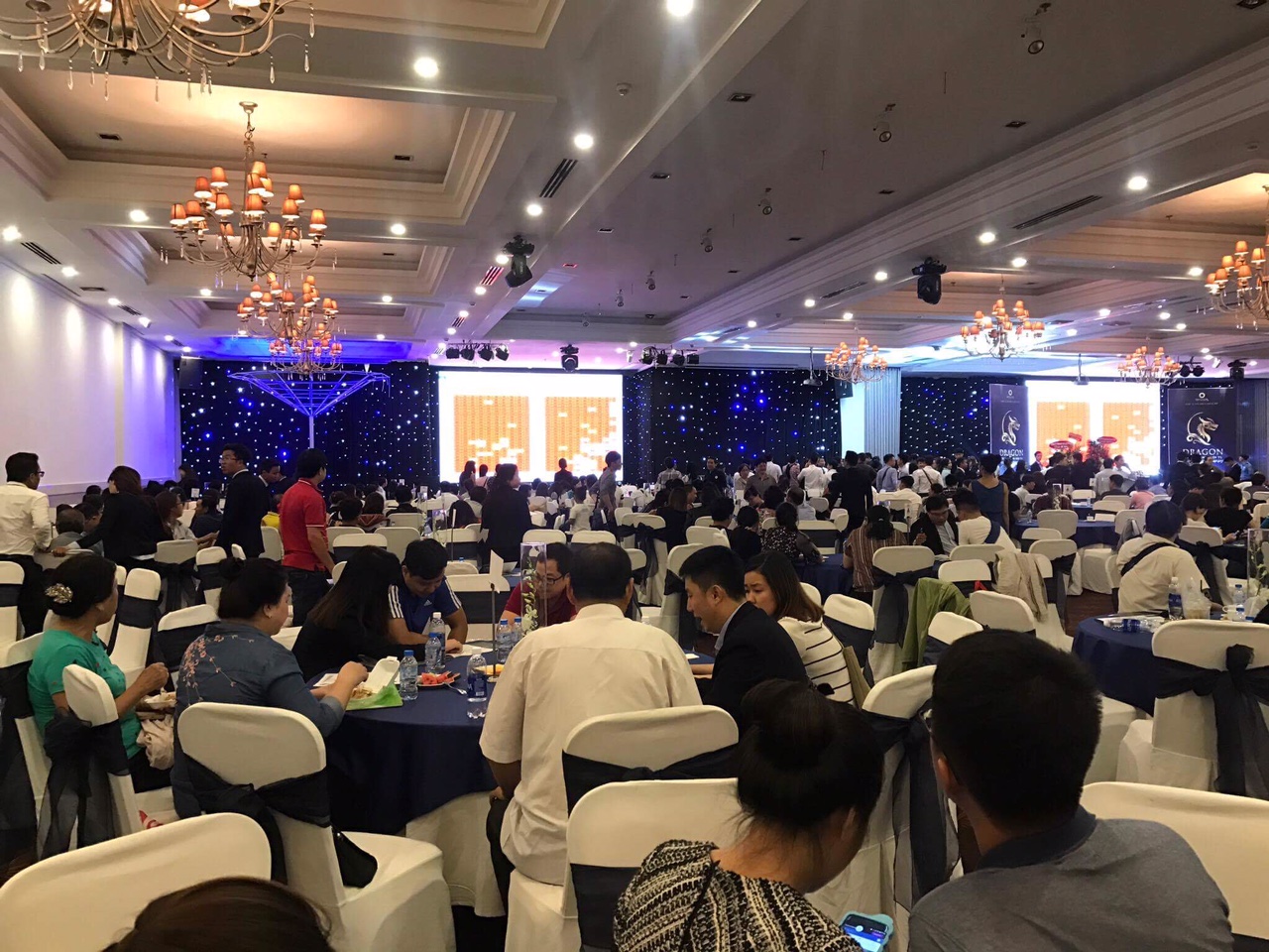 Chủ đầu tư "lật kèo", gần 100 khách không mua được nhà