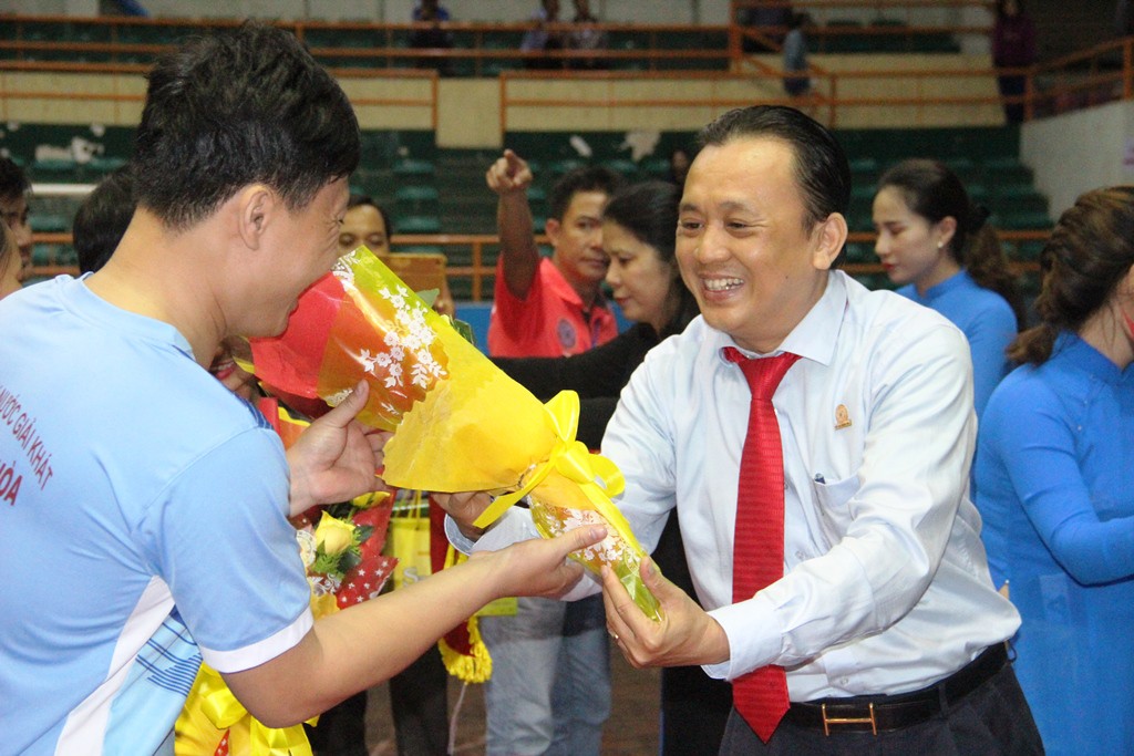 Ng&agrave;y hội thể thao c&ocirc;ng đo&agrave;n Yến s&agrave;o Kh&aacute;nh H&ograve;a - Ảnh 8.