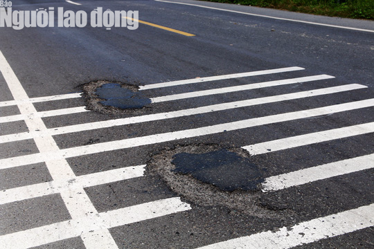 Đường tr&aacute;nh BOT Cai Lậy đang xuống cấp, đầy ổ g&agrave;! - Ảnh 6.