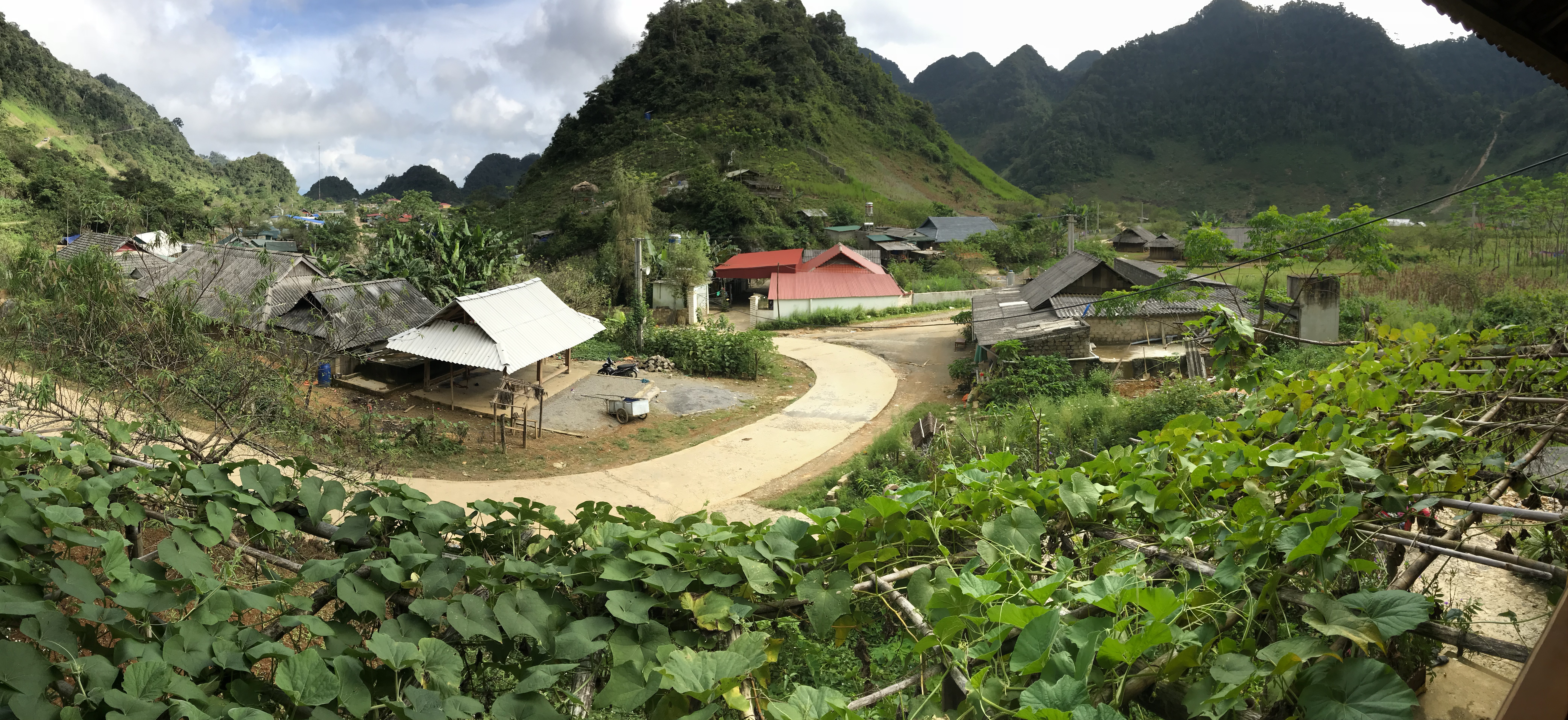 Sống thật chậm ở Hang Kia