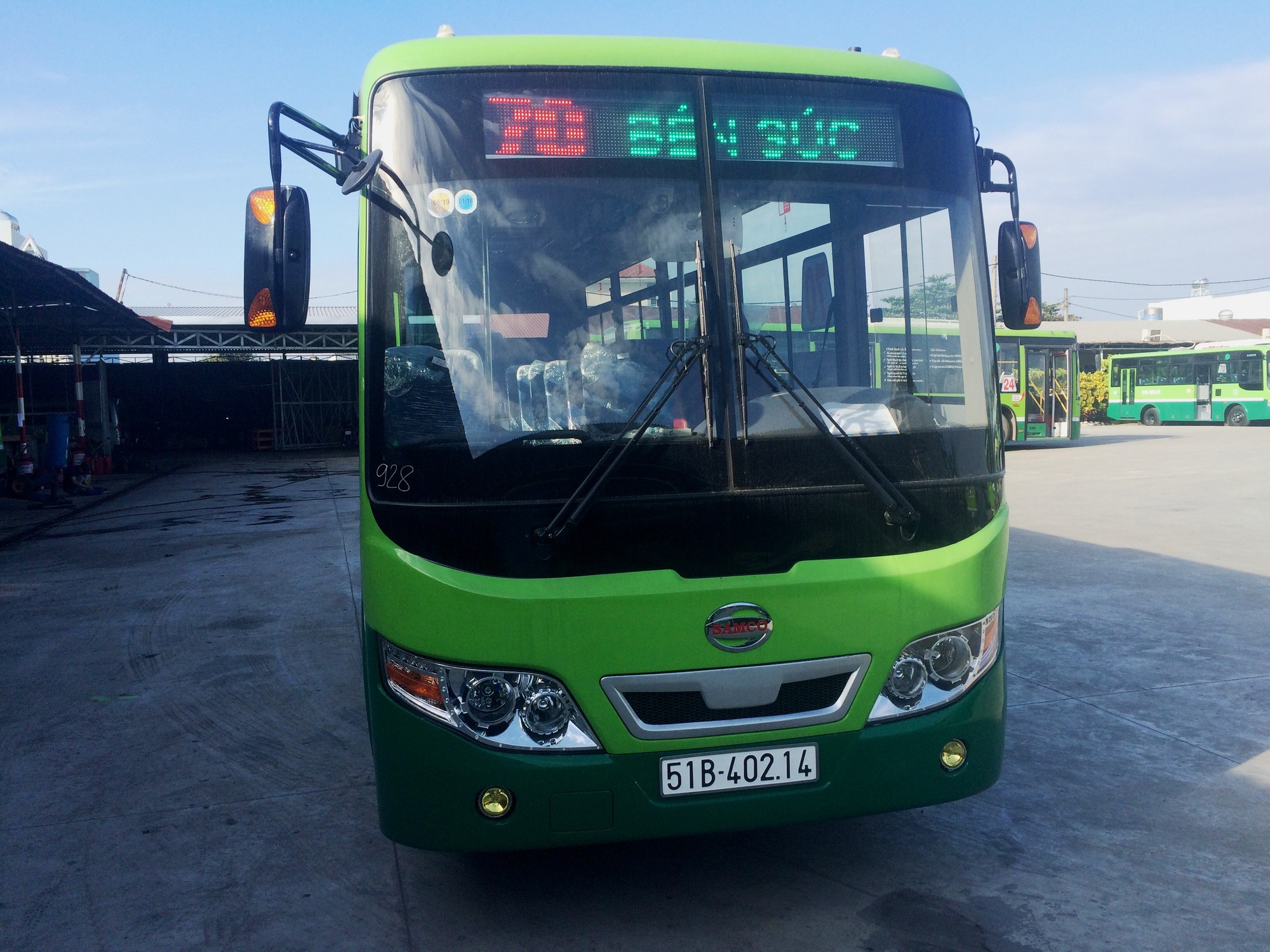 TP HCM tiếp tục thay xe bu&yacute;t - Ảnh 1.