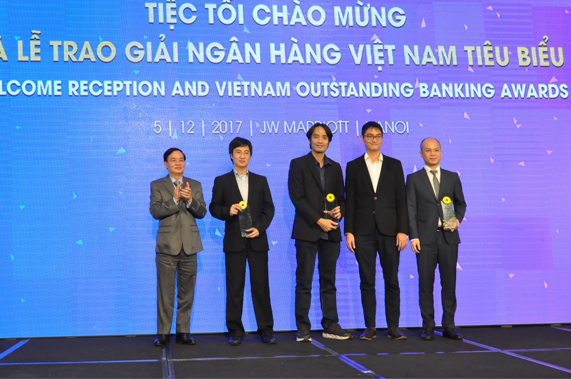 Viettel nhận giải Công ty Fintech tiêu biểu nhất Việt Nam năm 2017 do IDG bình chọn