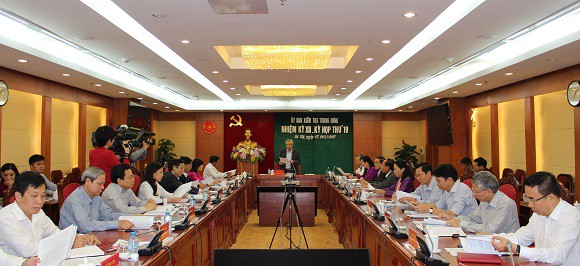 Kỷ luật cảnh cáo Phó Tư lệnh Quân khu 1 và nguyên Chủ tịch tỉnh Gia Lai - Ảnh 1.