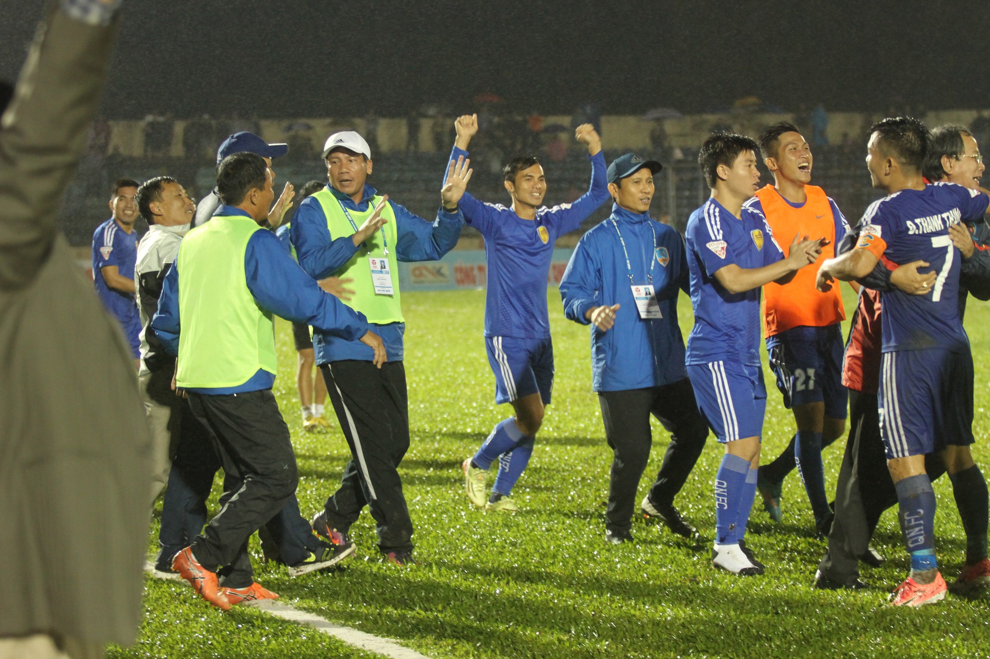 Quảng Nam mở hội trong ng&agrave;y l&ecirc;n ng&ocirc;i vương V-League - Ảnh 1.