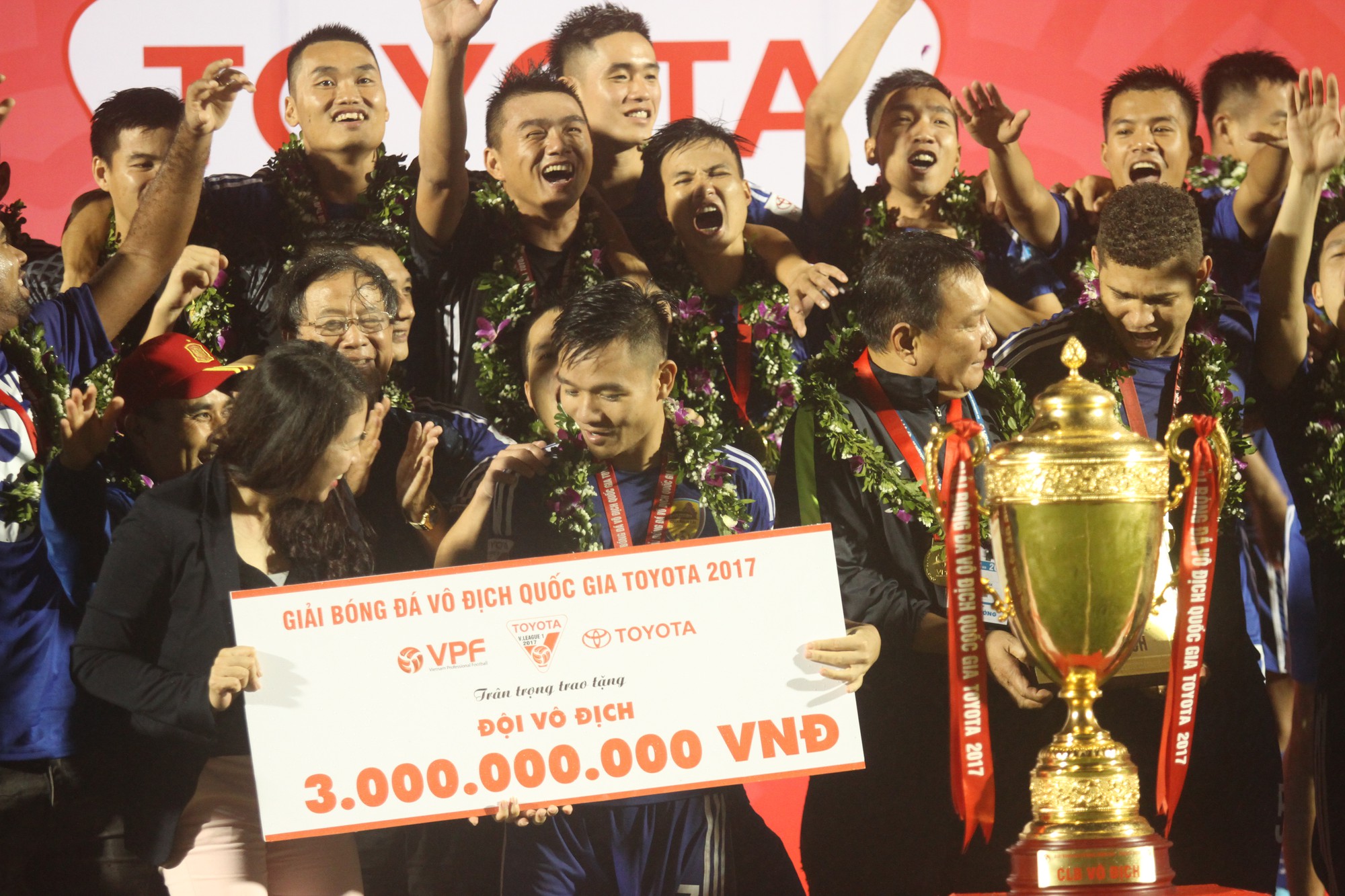 Quảng Nam mở hội trong ng&agrave;y l&ecirc;n ng&ocirc;i vương V-League - Ảnh 6.