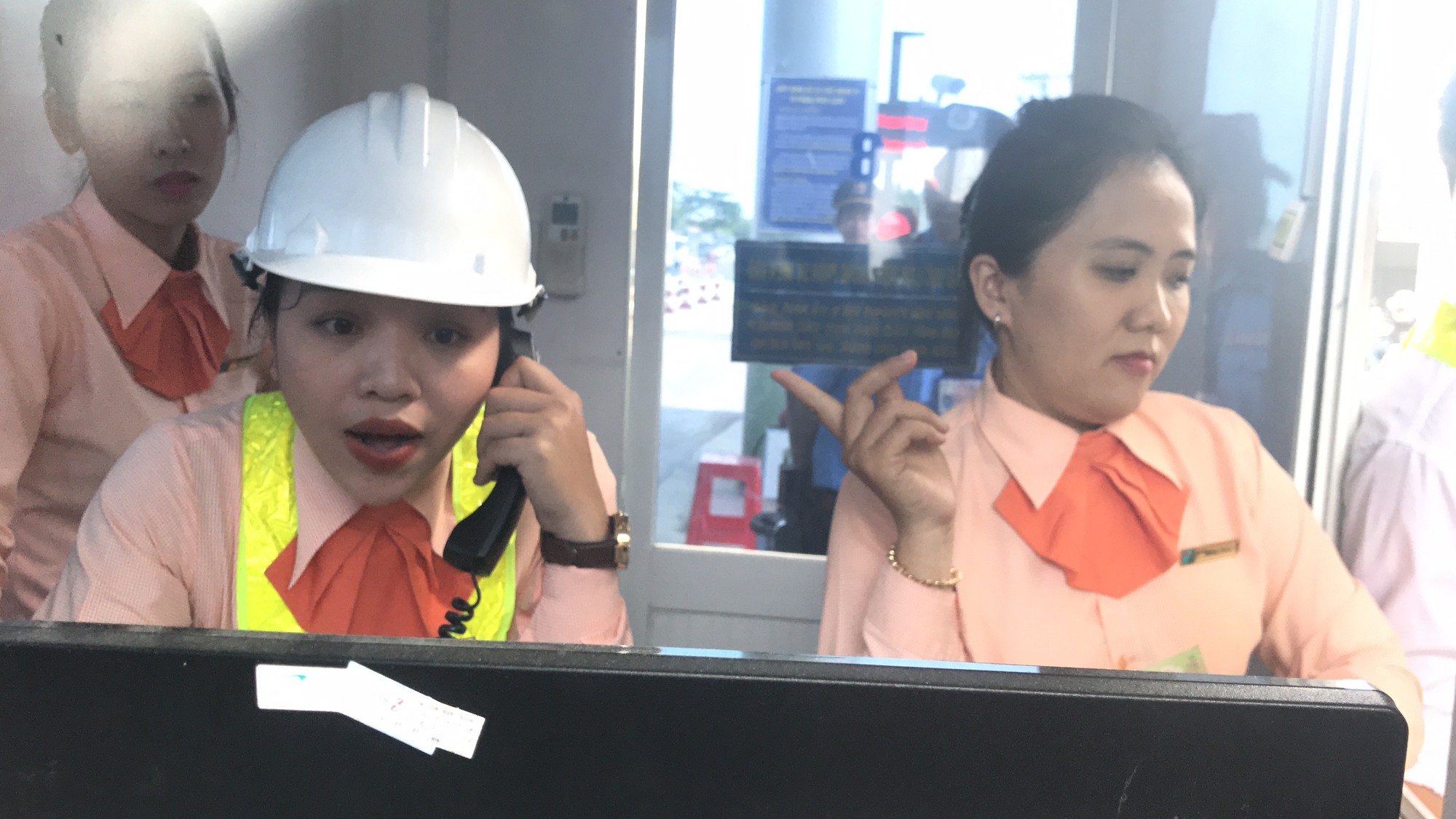 T&agrave;i xế d&ugrave;ng chi&ecirc;u mới khi qua trạm BOT Cai Lậy - Ảnh 5.