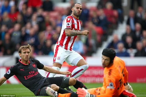 Arsenal thất thủ trước Stoke vì vừa xui vừa lãng phí - Ảnh 4.