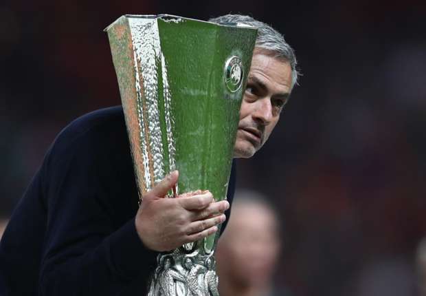 Đoạt c&uacute;p Europa League, Mourinho lập kỷ lục mới  - Ảnh 1.