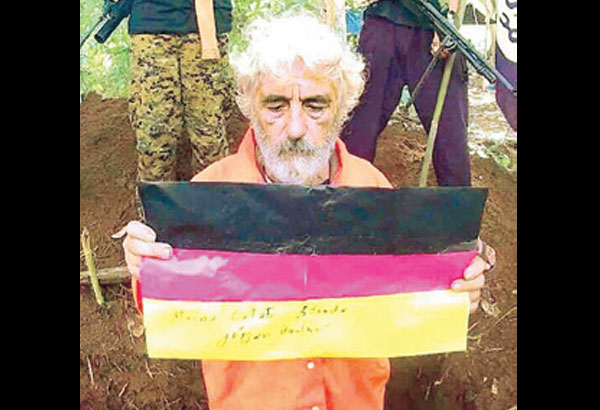 Abu Sayyaf chặt đầu con tin Đức