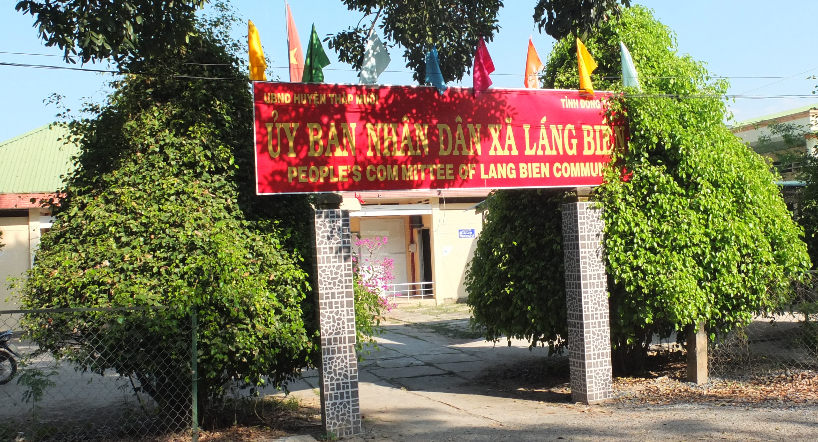 Khai trừ Đảng cán bộ 'khoái' giả mạo chữ ký
