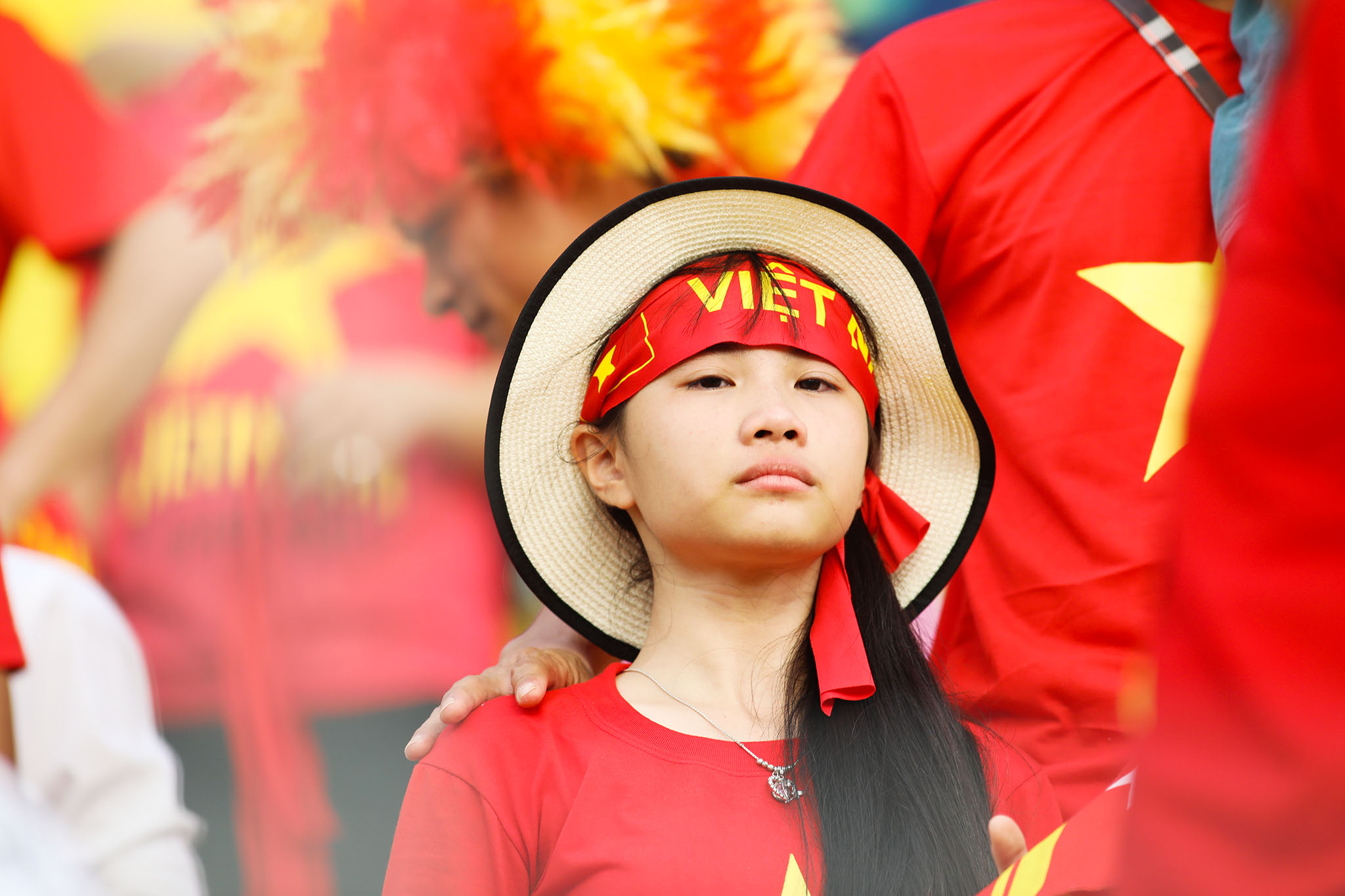 Ch&ugrave;m ảnh: Nước mắt Việt Nam tại Selayang sau trận thua của U22! - Ảnh 8.