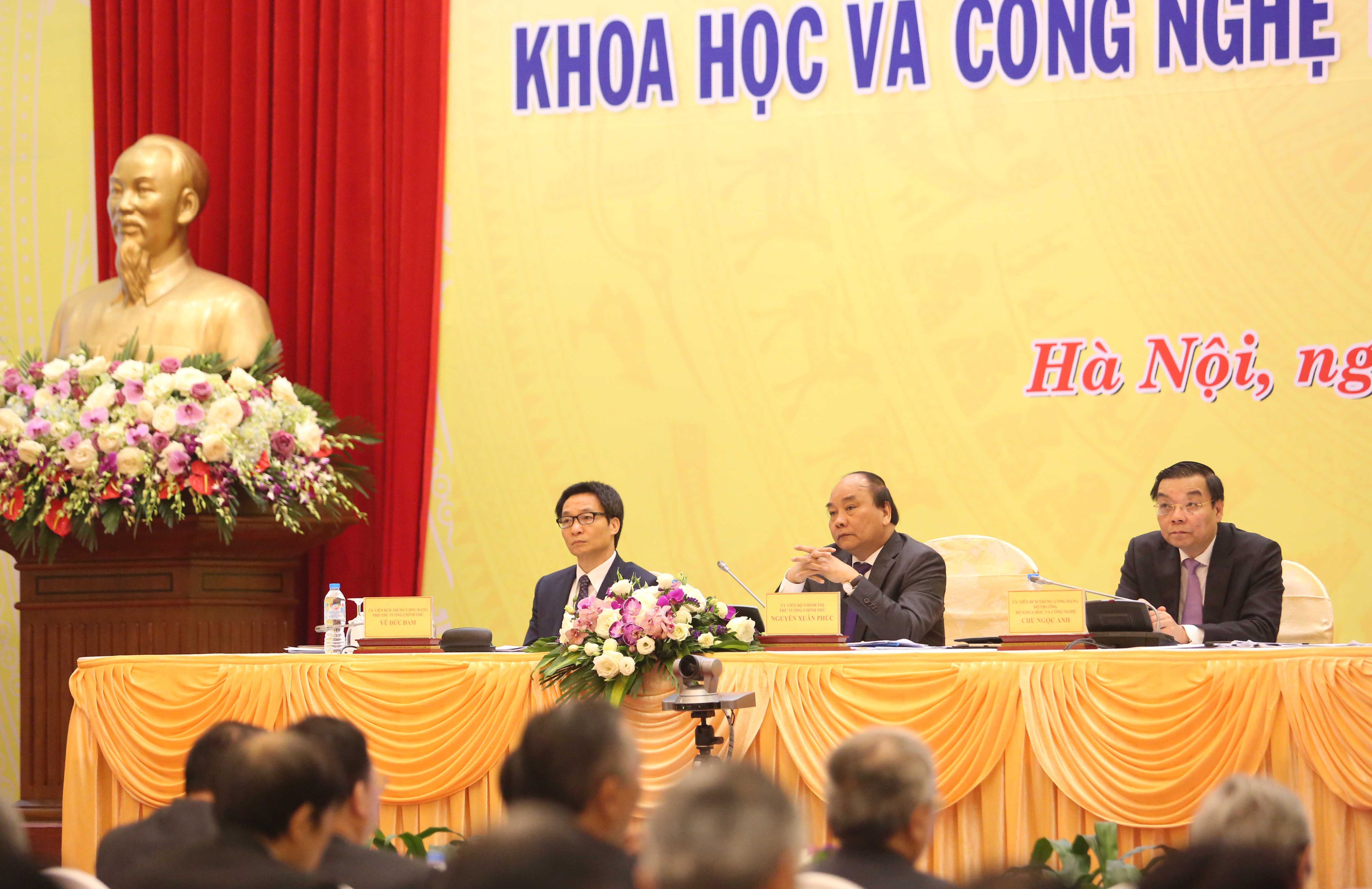 Khoa học công nghệ giữ vai trò quan trọng trong tăng trưởng