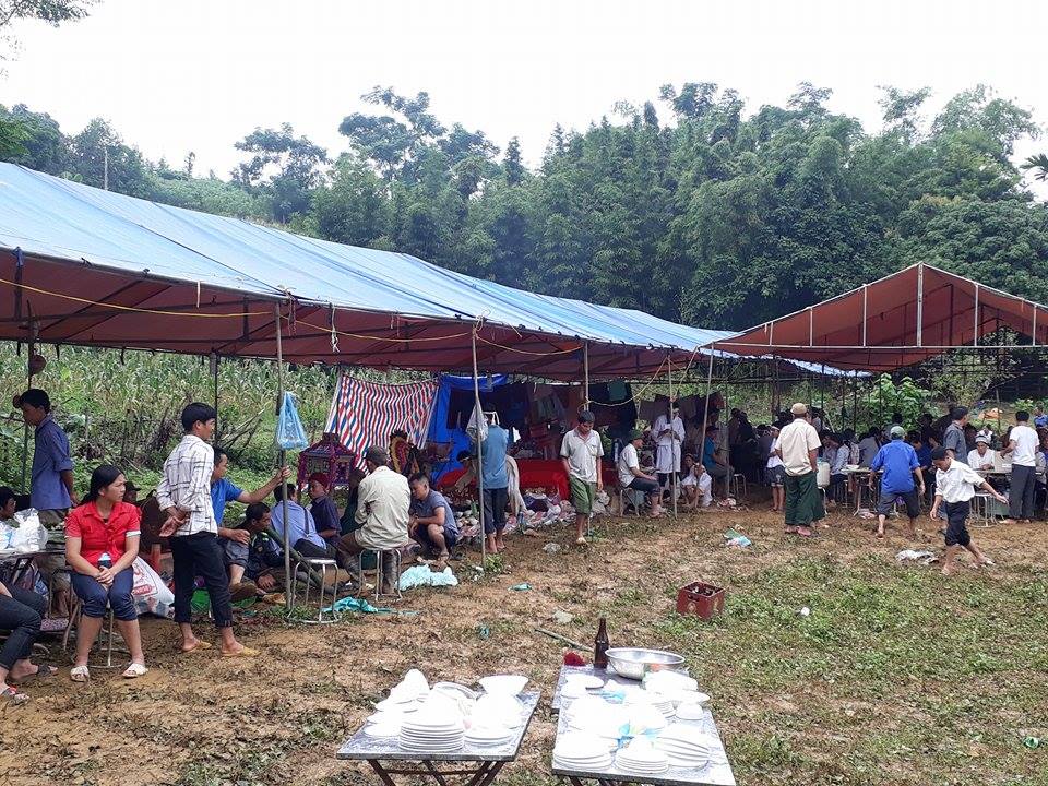 Giây phút sinh tử trong vụ sạt lở đất kinh hoàng tại Hòa Bình - Ảnh 1.