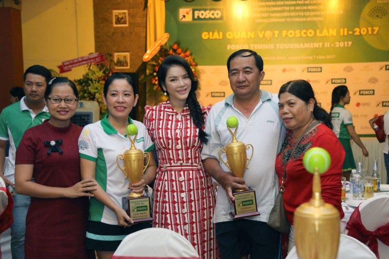 Lý Nhã Kỳ đồng hành cùng Giải Quần vợt FOSCO 2017