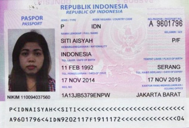 Hộ chiếu thu giữ trên người nữ nghi phạm thứ 2. Ảnh: Daily Mail