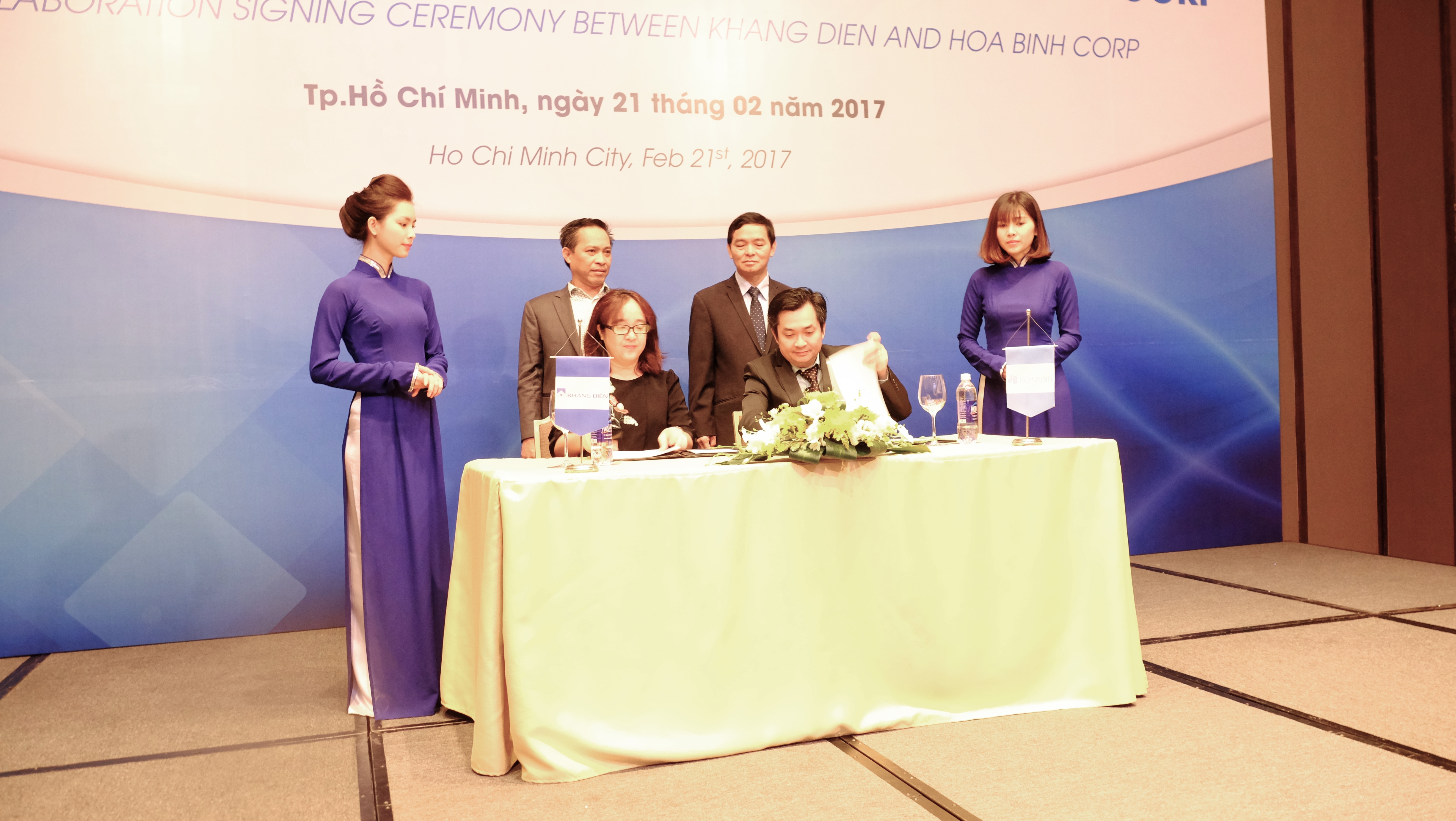 Khang Điền ký kết gói thầu trị giá 1.000 tỉ đồng với Hòa Bình Corp
