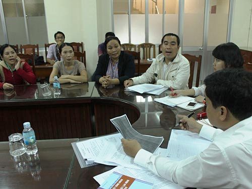 Người lao động của Công ty TNHH Long Shin tìm đến LĐLĐ tỉnh Khánh Hòa nhờ bảo vệ quyền lợi