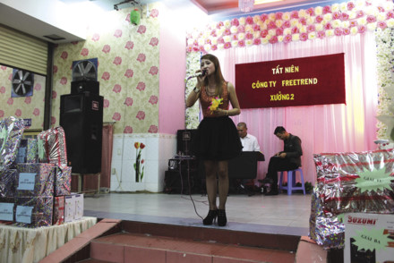 Công nhân tranh thủ “cày” thêm