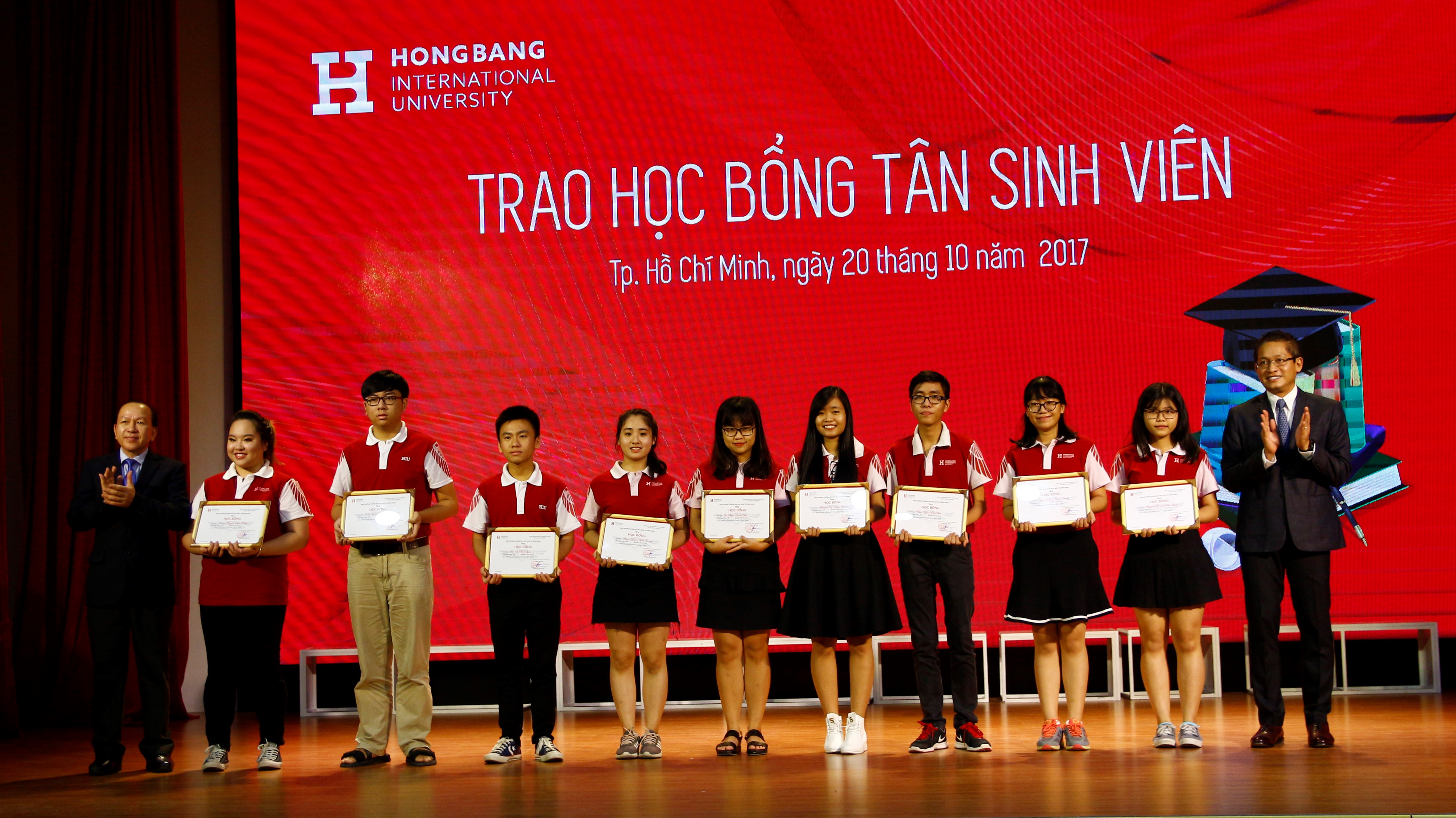 HIU khai giảng năm học 4.0 với 4 đột phá lớn