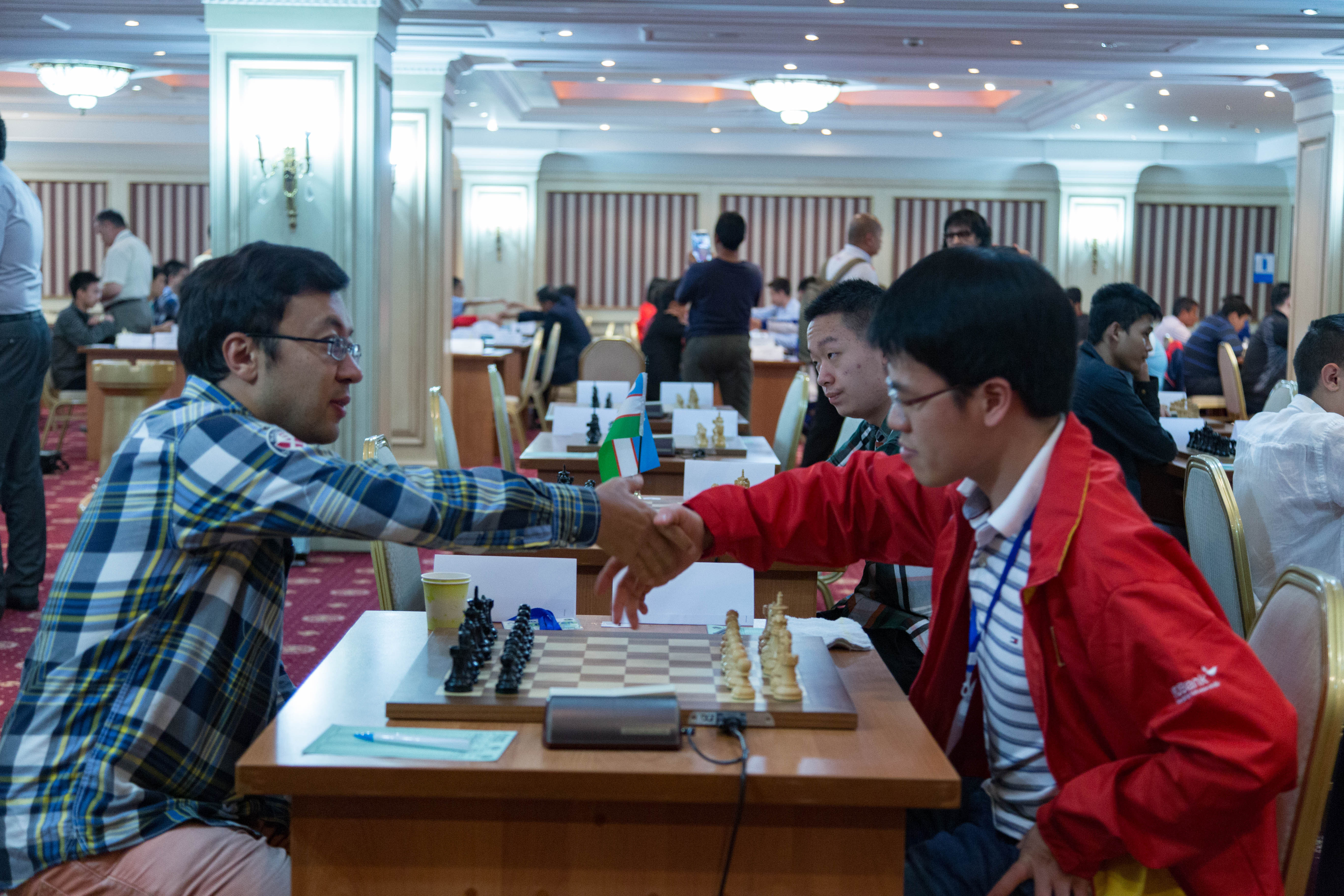 Lê Quang Liêm đấu 3 ván với "cựu vương" Kasparov