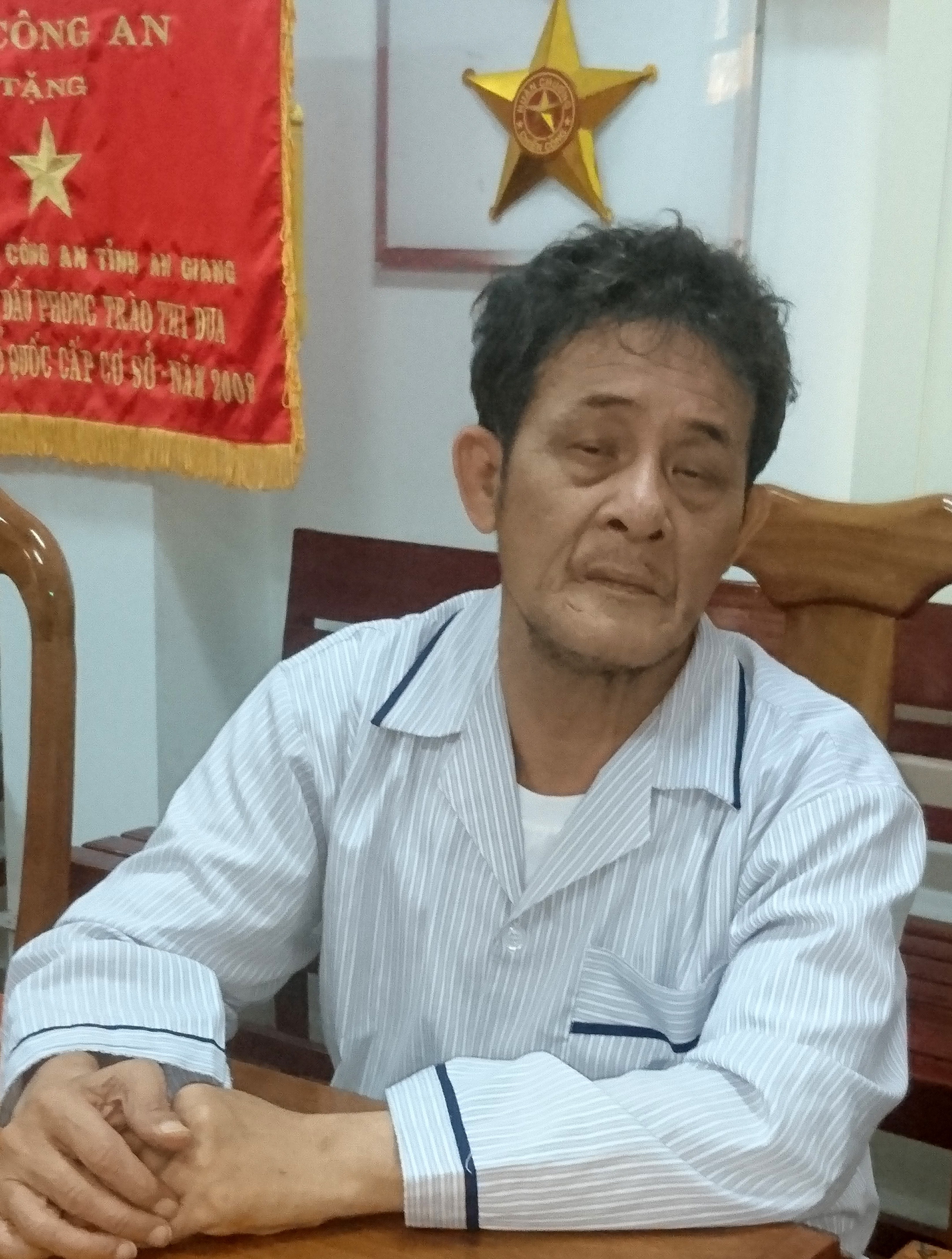 Bắt kẻ lừa đảo nhà sư gần 1 tỉ đồng
