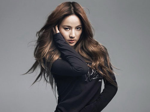 "Nữ thần K-pop" tái xuất