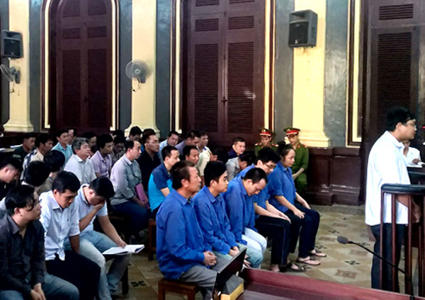 Cuộc đời bị cáo nổi hay chìm chỉ trong một bản án!