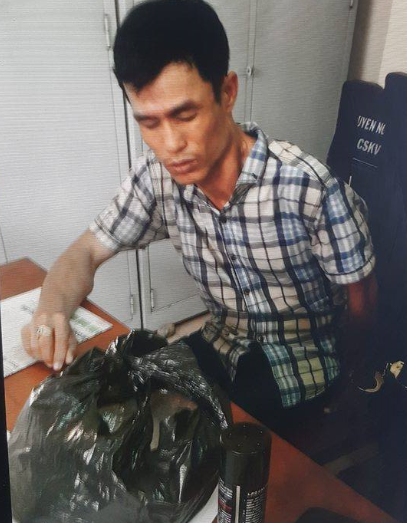 
Trần Văn Nam v&agrave; Diệp Tuấn Anh (ảnh dưới) vừa sa lưới c&ocirc;ng an
