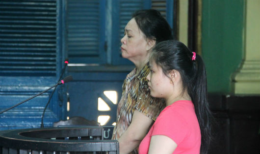 Vết trượt dài của người đàn bà có chồng mất sớm