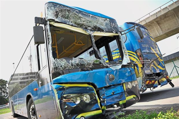 VĐV Myanmar bị thương do tai nạn xe bus