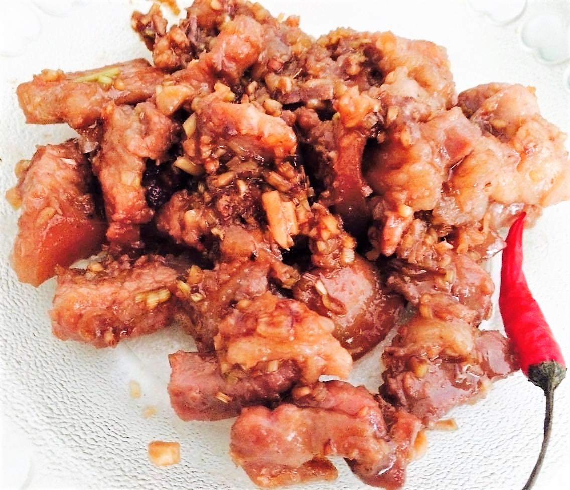 Thịt xào mắm ruốc đưa cơm ngày mưa