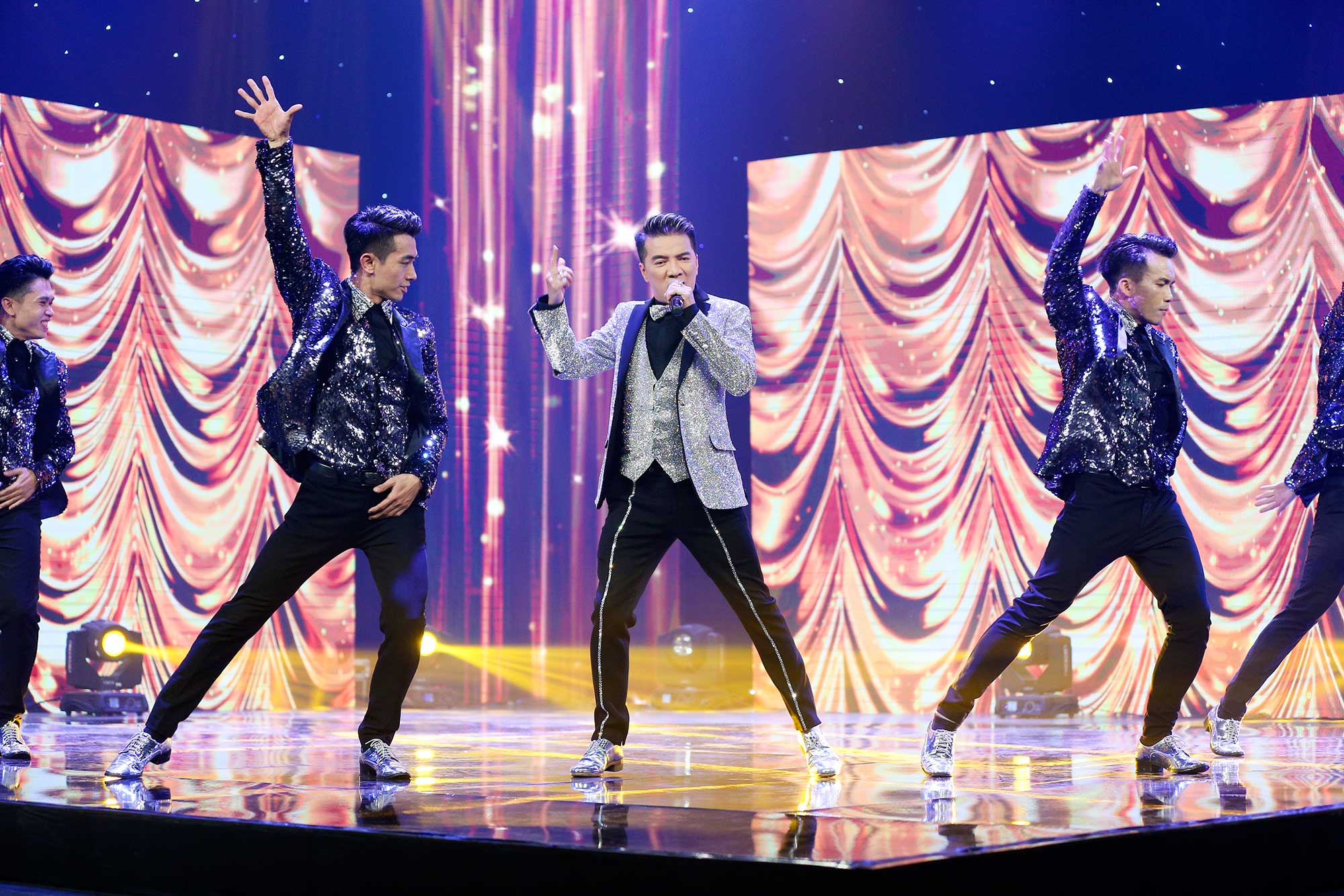Chương tr&igrave;nh ch&agrave;o xu&acirc;n Đinh Dậu của ANTV