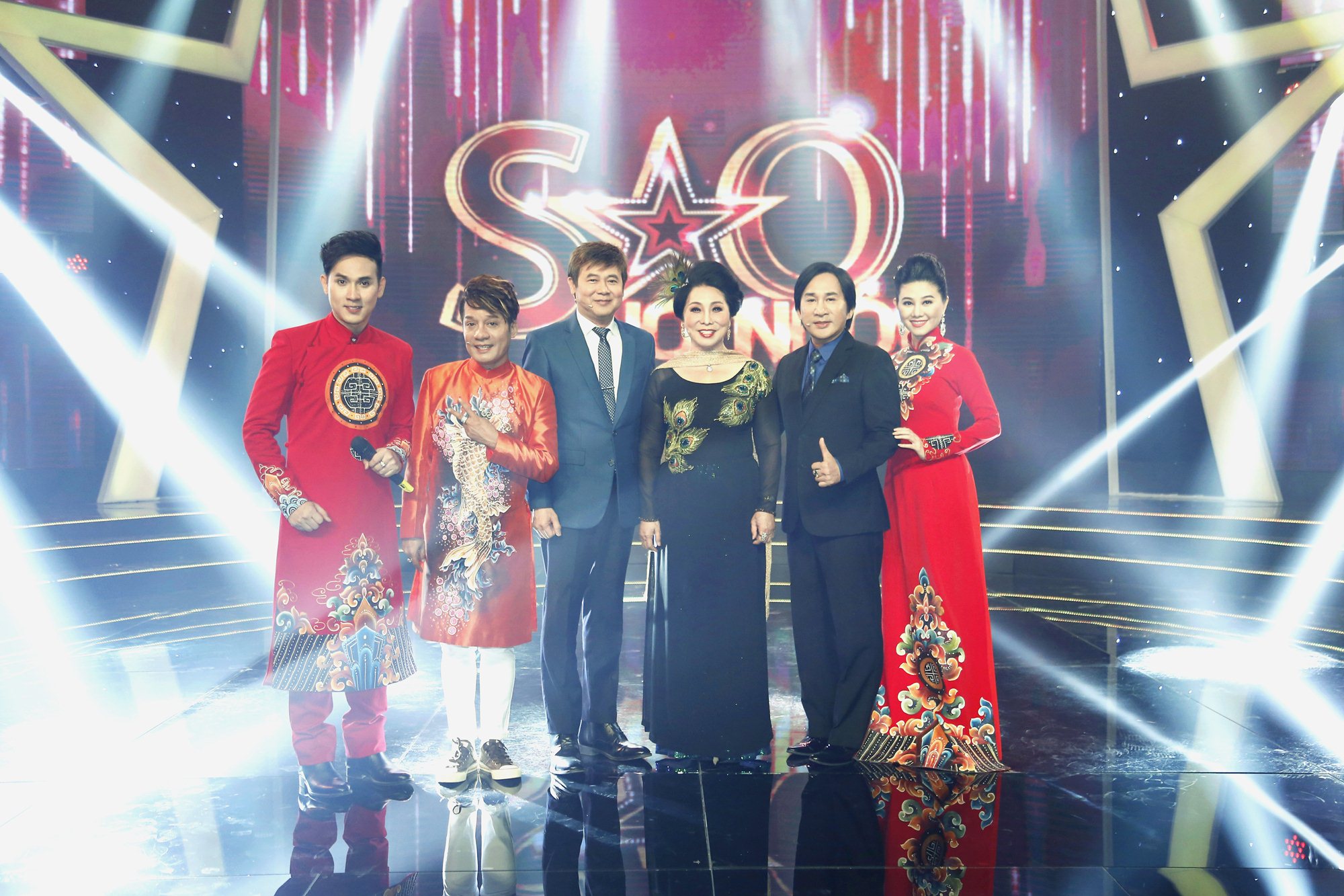 Bạch Tuyết, Thái Châu, Kim Tử Long, Minh Nhí ngồi ghế nóng "Sao nối ngôi"