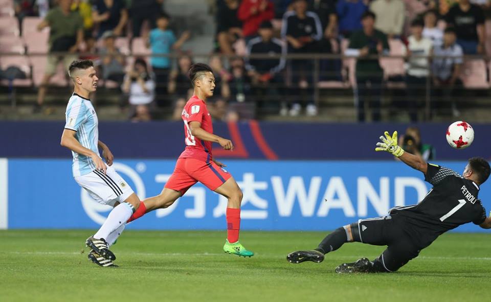 Messi Hàn Quốc làm khổ U20 Argentina