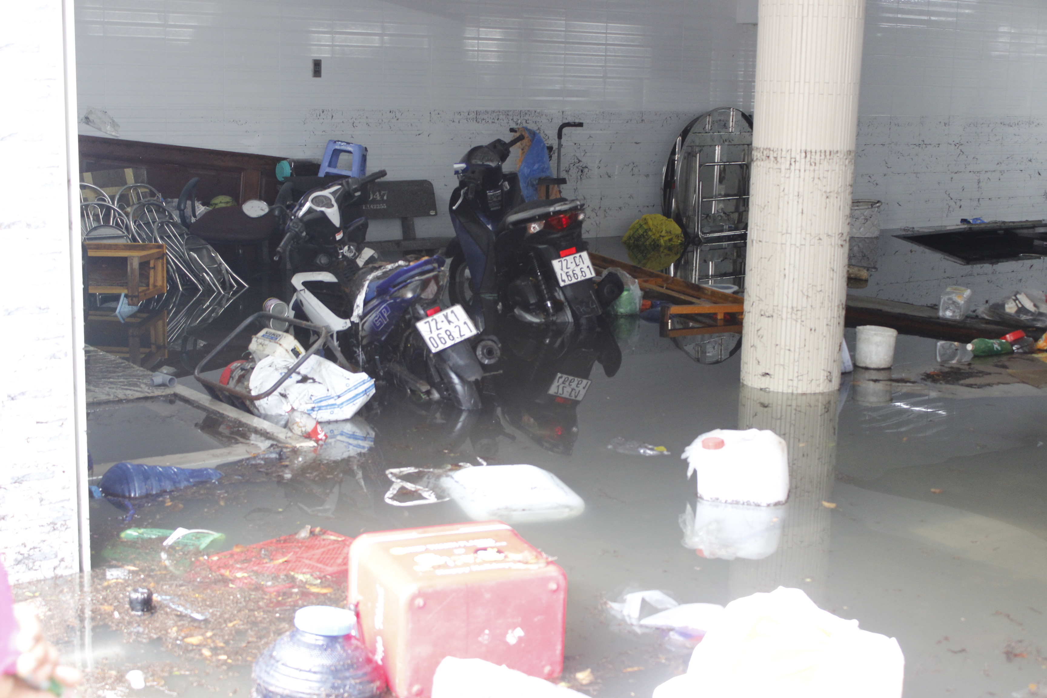 TP Vũng T&agrave;u ch&igrave;m trong biển nước - Ảnh 7.