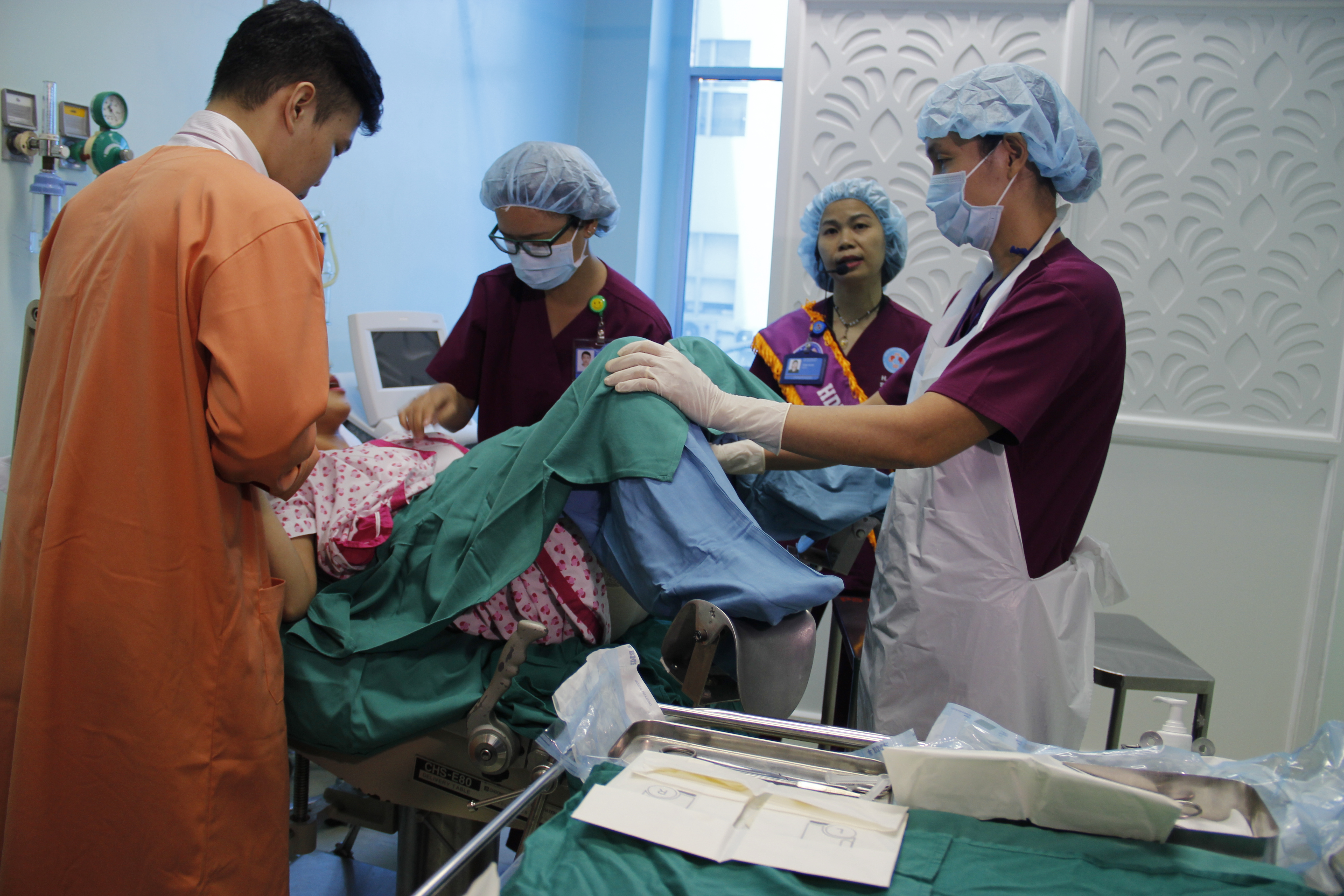 Lần đầu tiên cha được cắt rốn cho con ngay khi chào đời