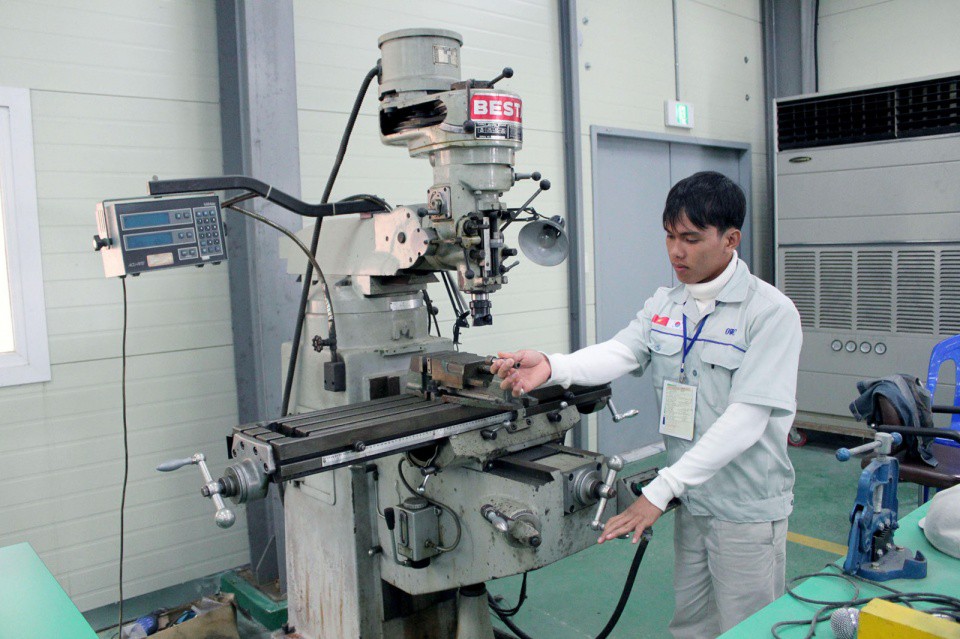 Kỷ nguyên công nghệ số: Phụ nữ dễ mất việc làm