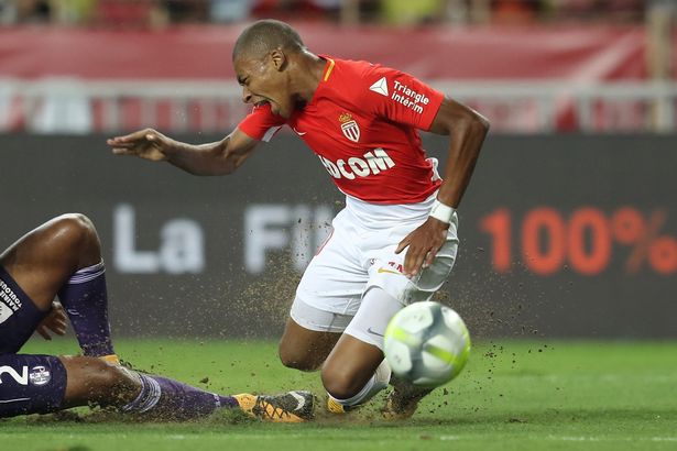 Mục tiêu 180 triệu euro của Real chấn thương trận mở màn Ligue 1 - Ảnh 2.