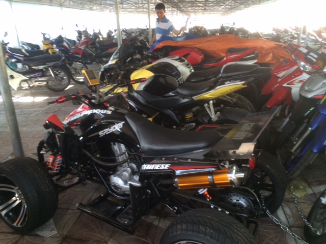 Tịch thu  8 xe mô tô 'khủng' không rõ nguồn gốc