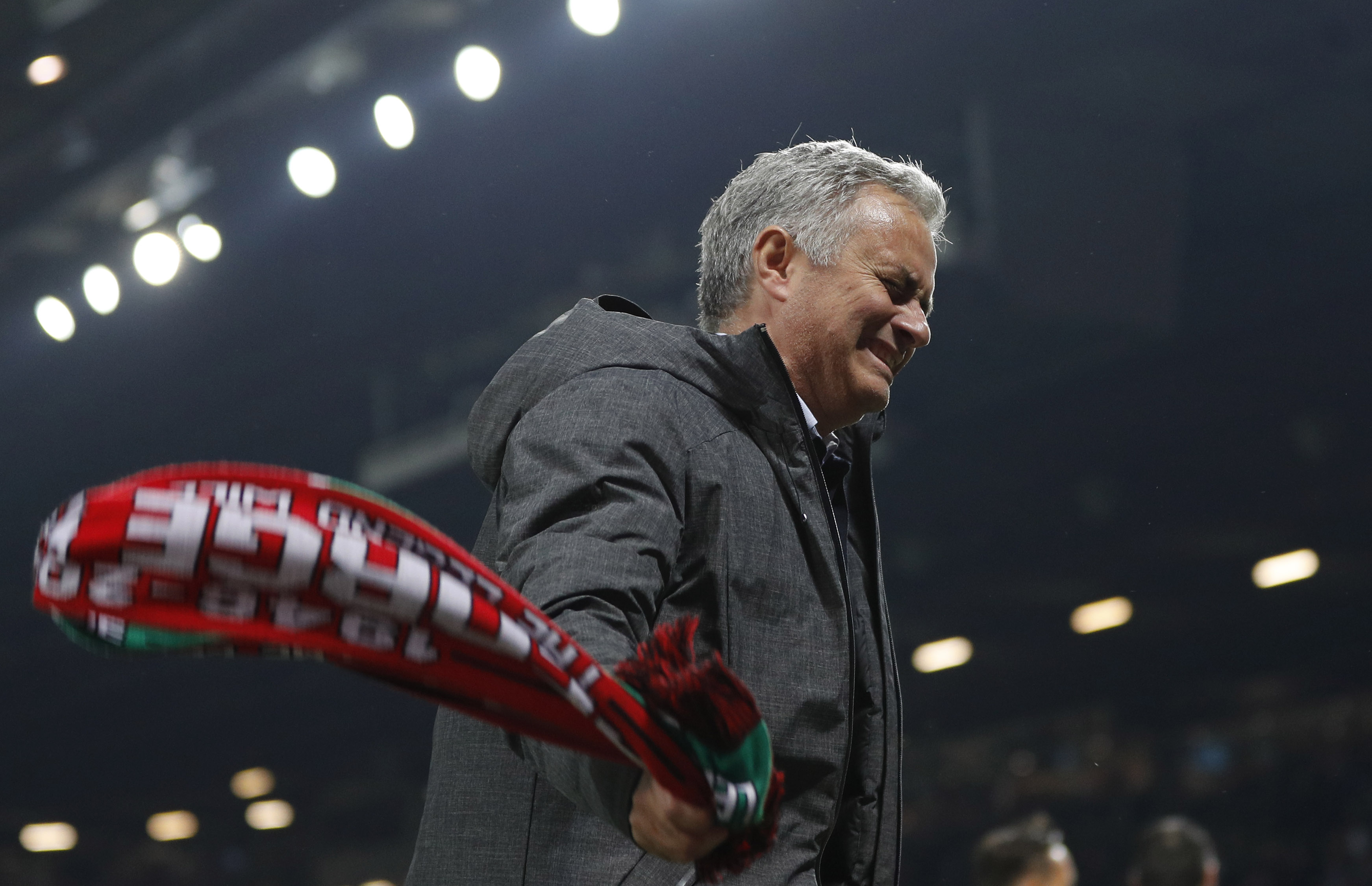 Hòa thót tim, M.U vào chung kết Europa League