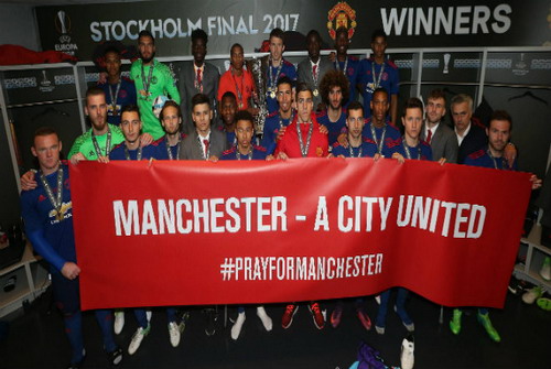 Man City đoàn kết với M.U sau Europa League