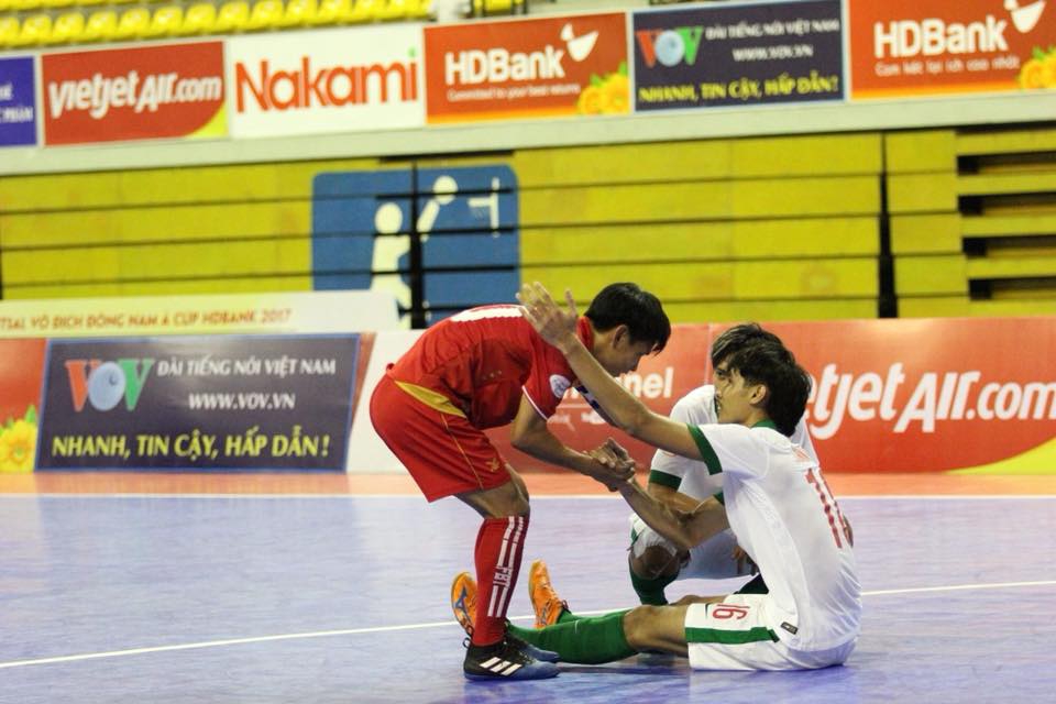 Futsal Myanmar g&acirc;y sốc khi loại Indonesia - Ảnh 2.