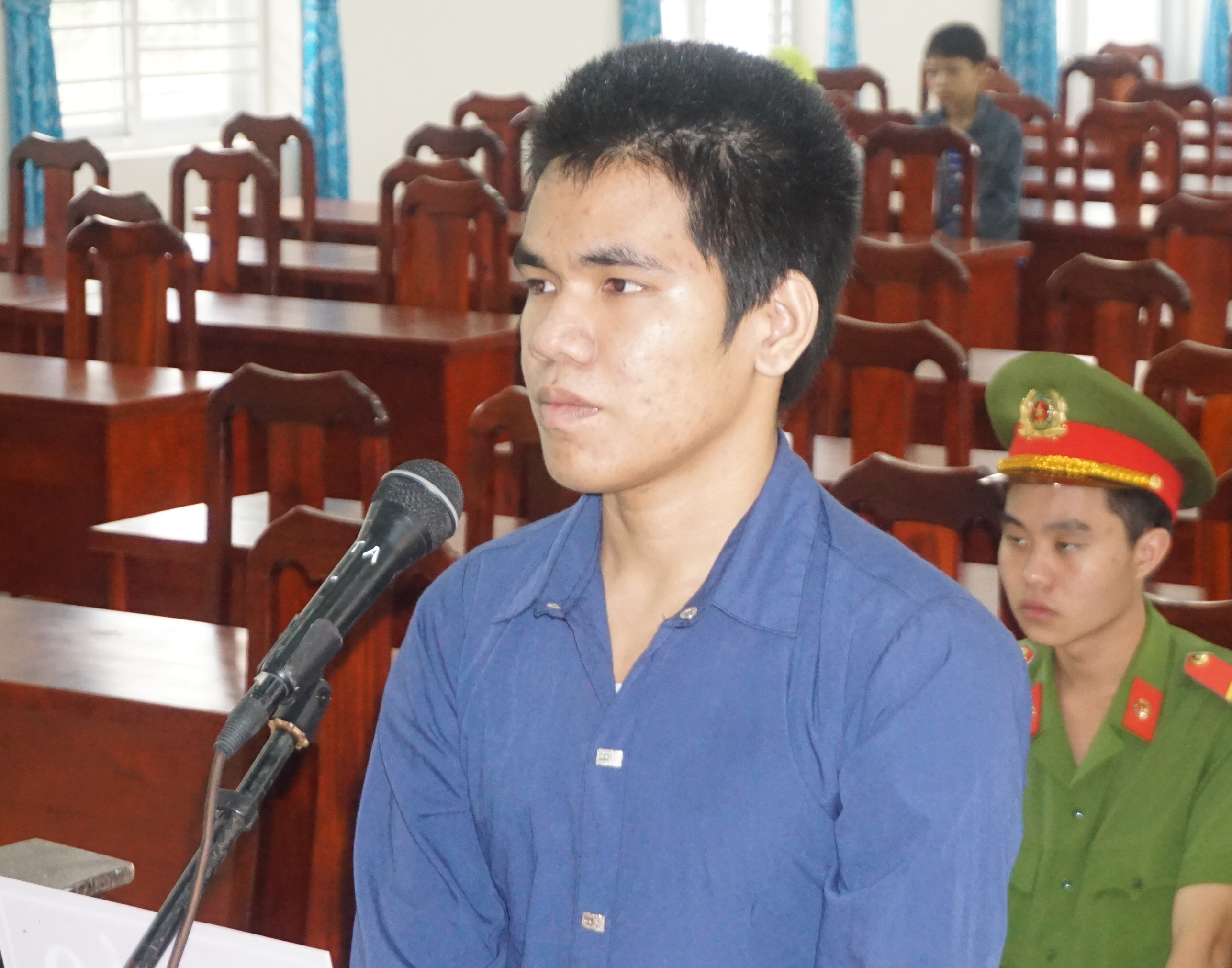 Giận đốt xe máy của bạn, ít ngày sau bạn tự tử