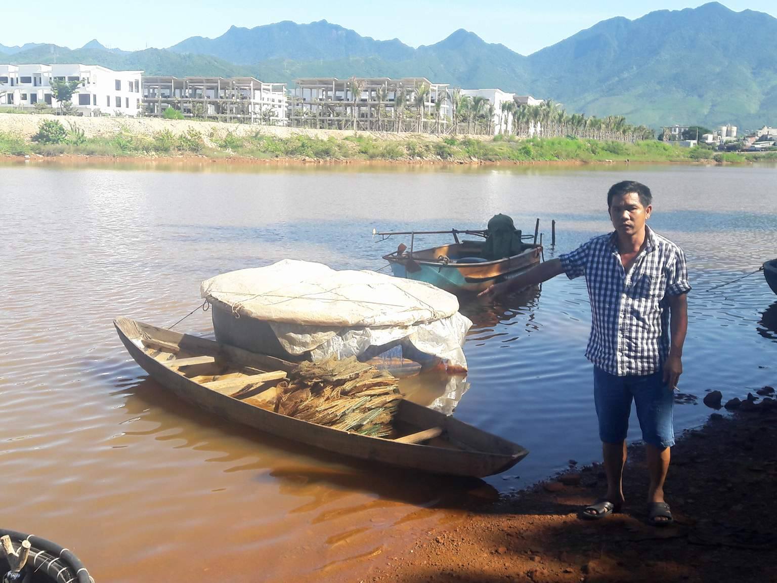 S&ocirc;ng Cu Đ&ecirc; tiếp tục đục ngầu k&egrave;m theo hiện tượng c&aacute; chết - Ảnh 2.