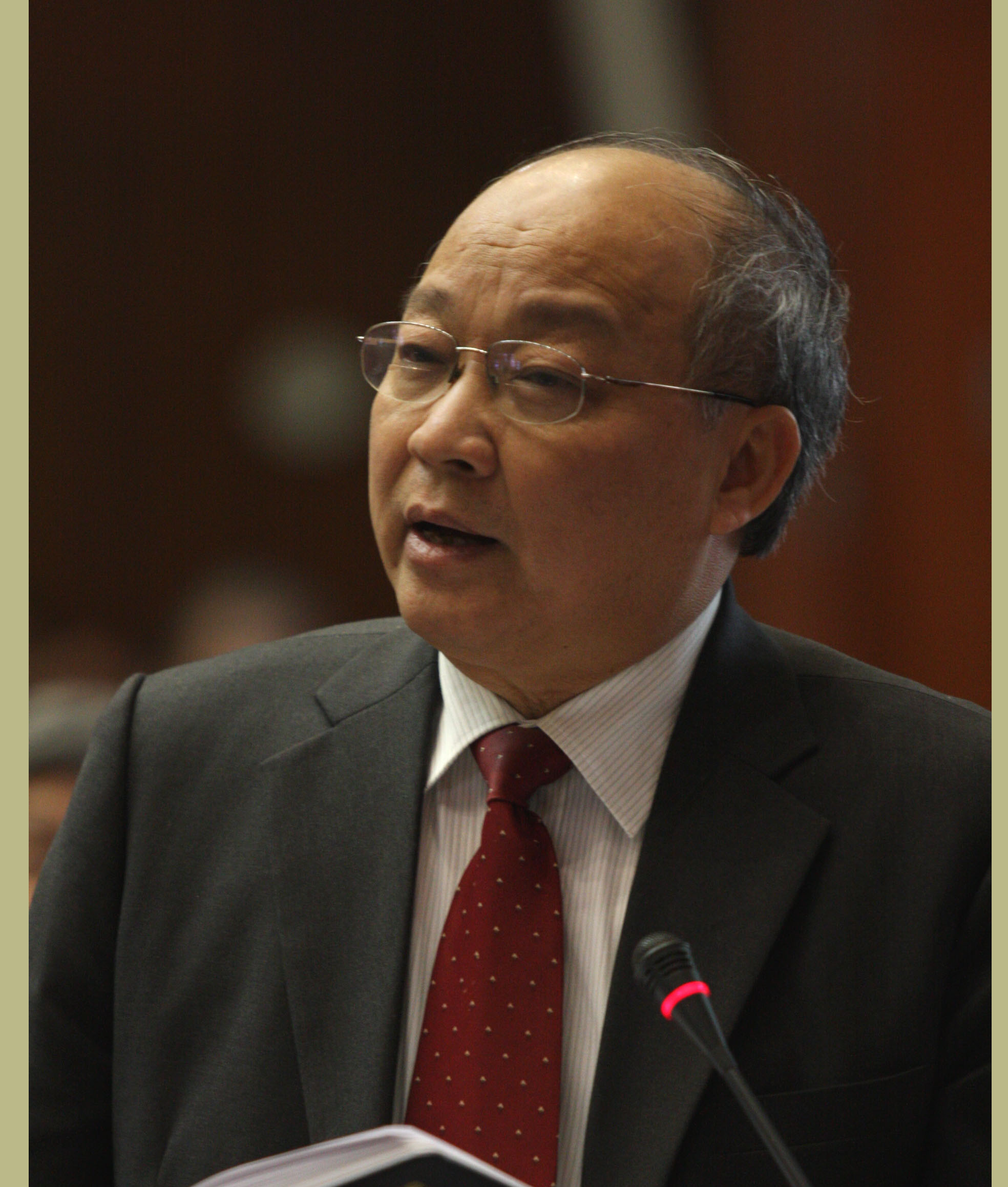TS.BS Nguyễn Quốc Triệu, Trưởng ban Bảo vệ sức khỏe Trung ương